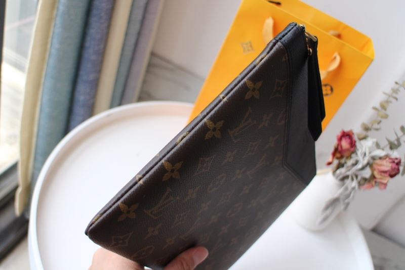 Louis Vuitton Clutch Bags